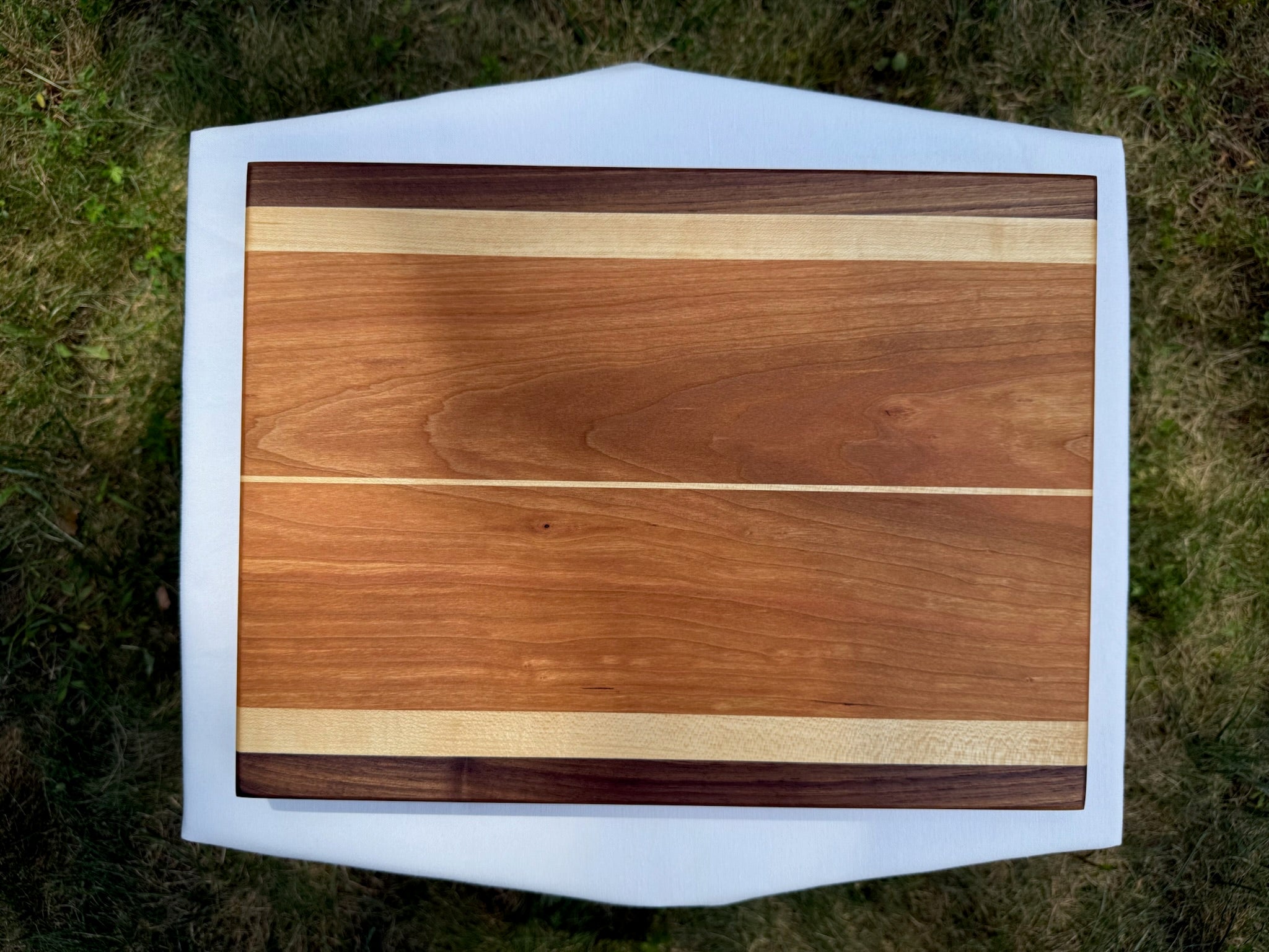 Handmade Wood Cutting Board - 004CB